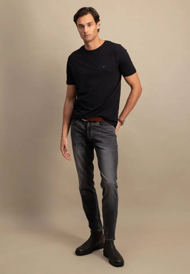 Tshirts Men FYNCHHATTON Basic Tshirt With A Round Neckline Whitepacificmidnightasphaltnavyblack