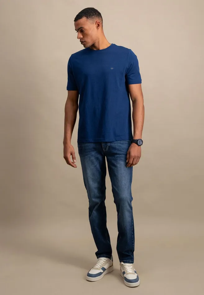 Tshirts Men FYNCHHATTON Basic Tshirt With A Round Neckline Whitepacificmidnightasphaltnavyblack