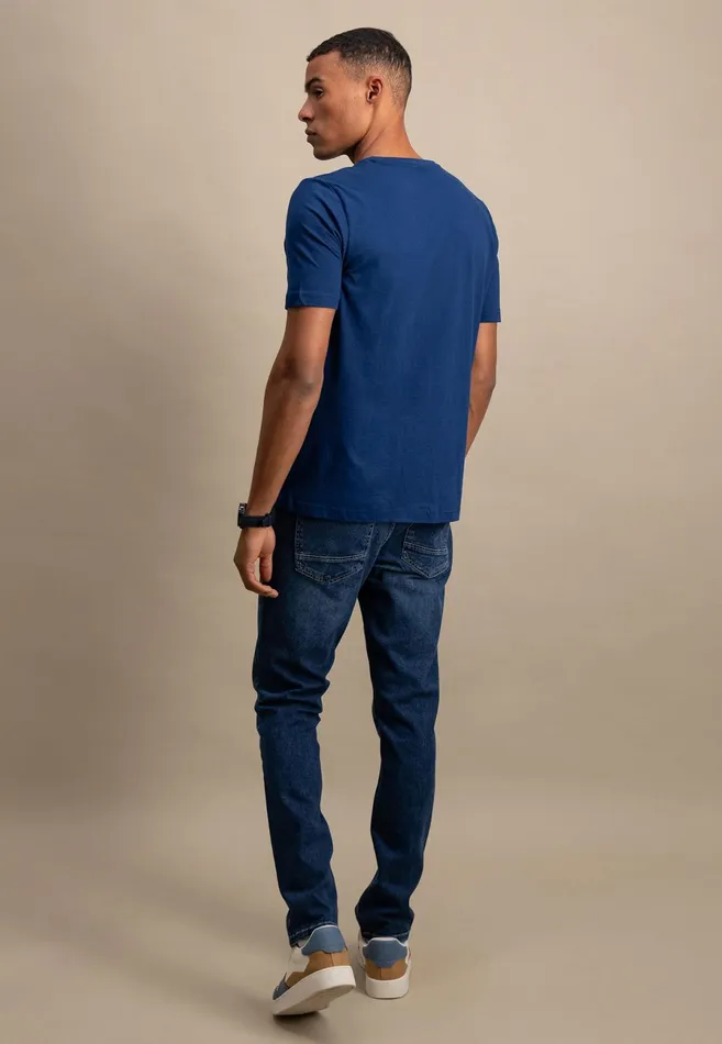 Tshirts Men FYNCHHATTON Basic Tshirt With A Round Neckline Whitepacificmidnightasphaltnavyblack