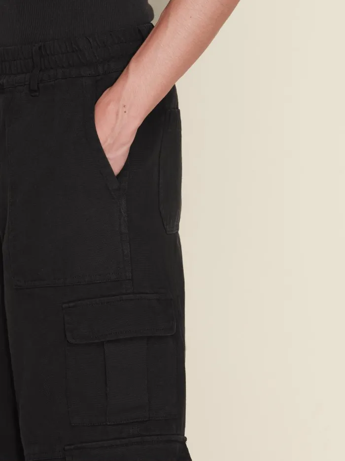 Trousers and Shorts Men Holzweiler Lopa Cargo Washed Trousers Black
