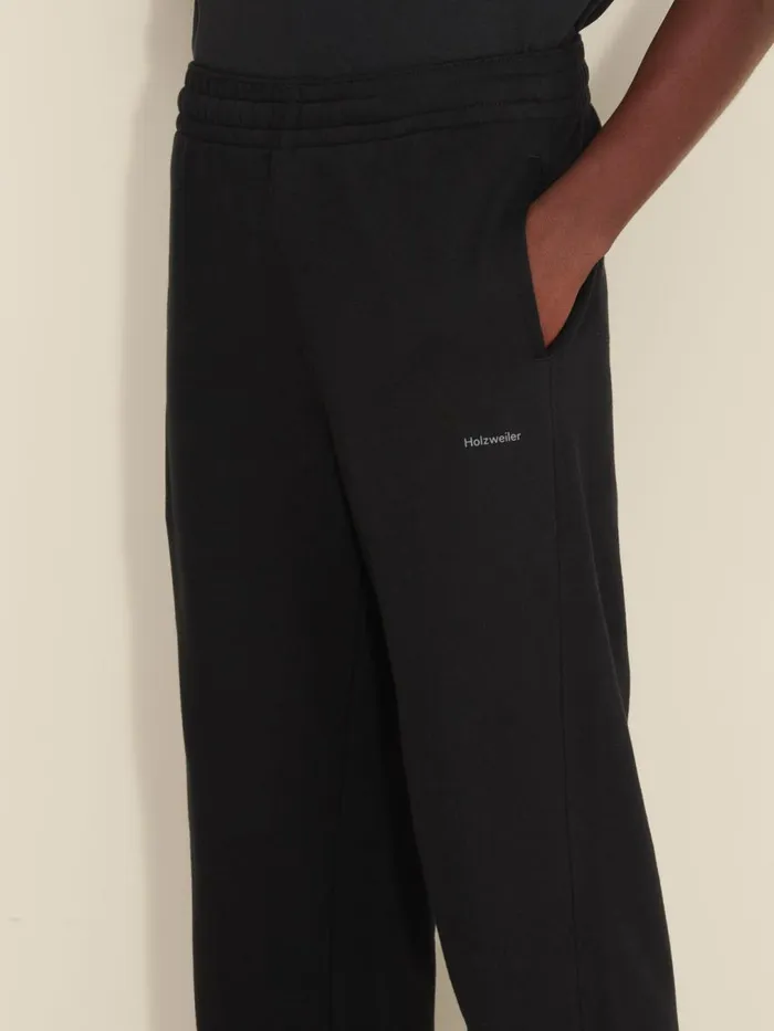 Trousers and Shorts Men Holzweiler M Relaxed Sweatpants Black