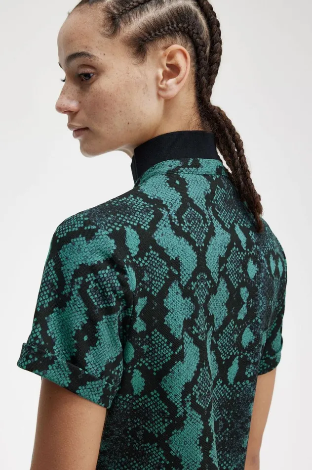 Women Amy Winehouse FoundationSnake Print Polo Shirt Deep Mint Fred Perry Polo Shirts