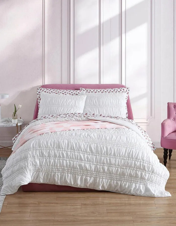 Women BETSEYS BOUDOIR SOLID WHITE FULL QUEEN QUILT SHAM SET MULTI Betsey Johnson