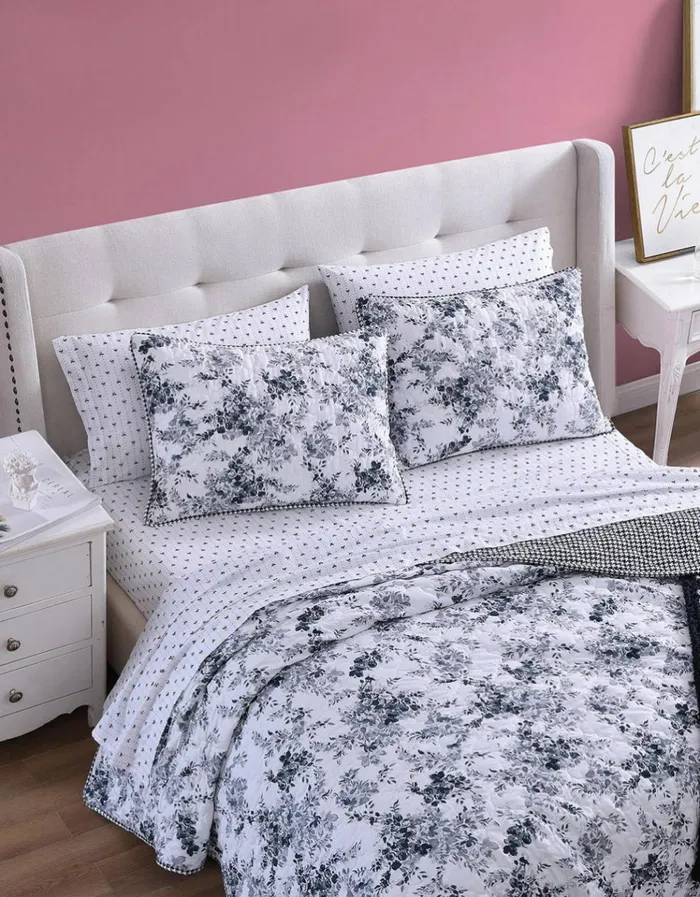Women BETSEYS FLORAL VINEYARD KING QUILT SHAM SET BLACK Betsey Johnson Women BETSEYS FLORAL VINEYARD KING QUILT SHAM SET BLACK Betsey Johnson