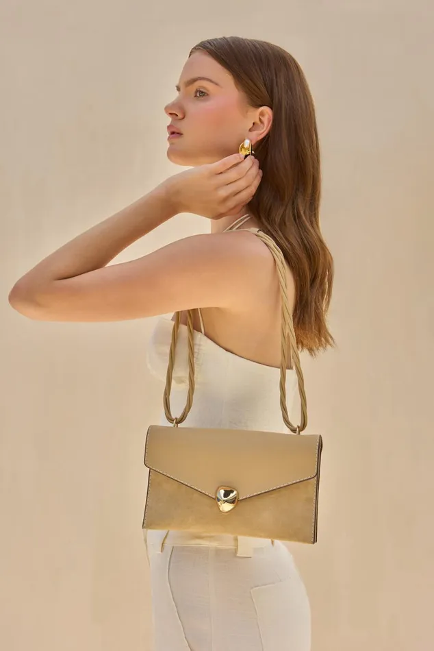 Women Cult Gaia Crossbody Bags RENEE CROSSBODY 8211 SAND Women Cult Gaia Crossbody Bags RENEE CROSSBODY 8211 SAND