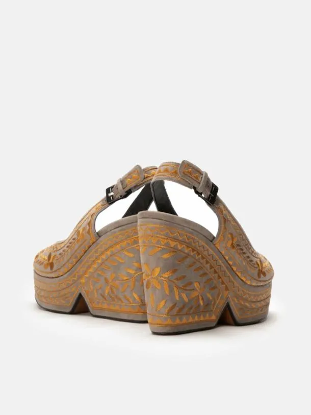 Women DYLYA Stone Clergerie Wedges