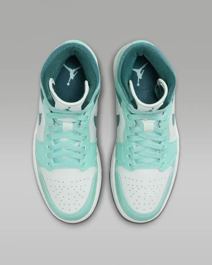 Women Nike All Shoes Air Jordan 1 Mid SE Bleached Turquoisebarely Greensailsky J Teal
