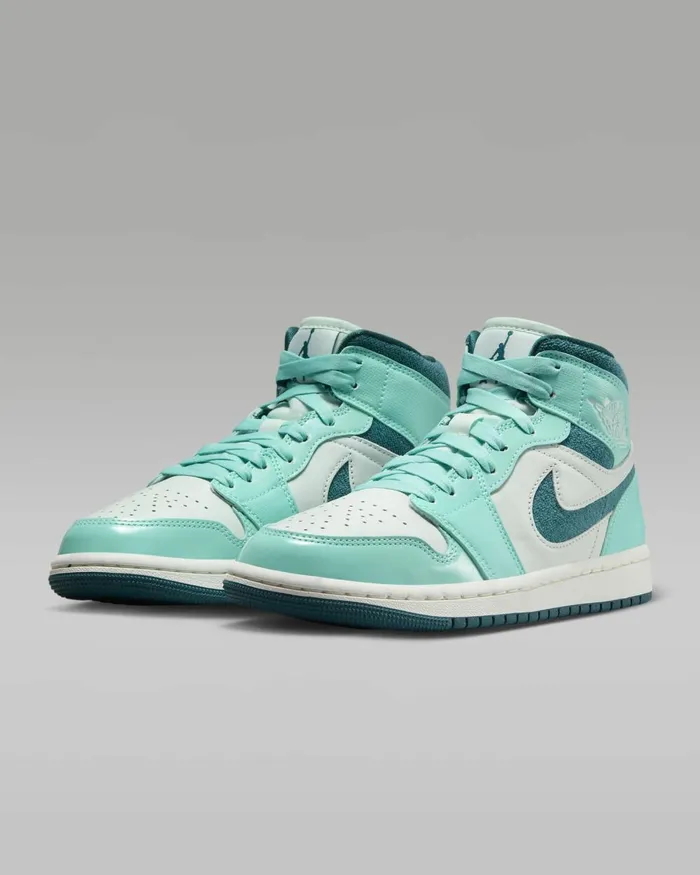 Women Nike All Shoes Air Jordan 1 Mid SE Bleached Turquoisebarely Greensailsky J Teal