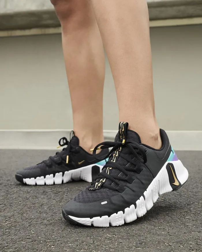 Women Nike All Shoes Free Metcon 5 Premium Blackwhitefireberrymetallic Gold