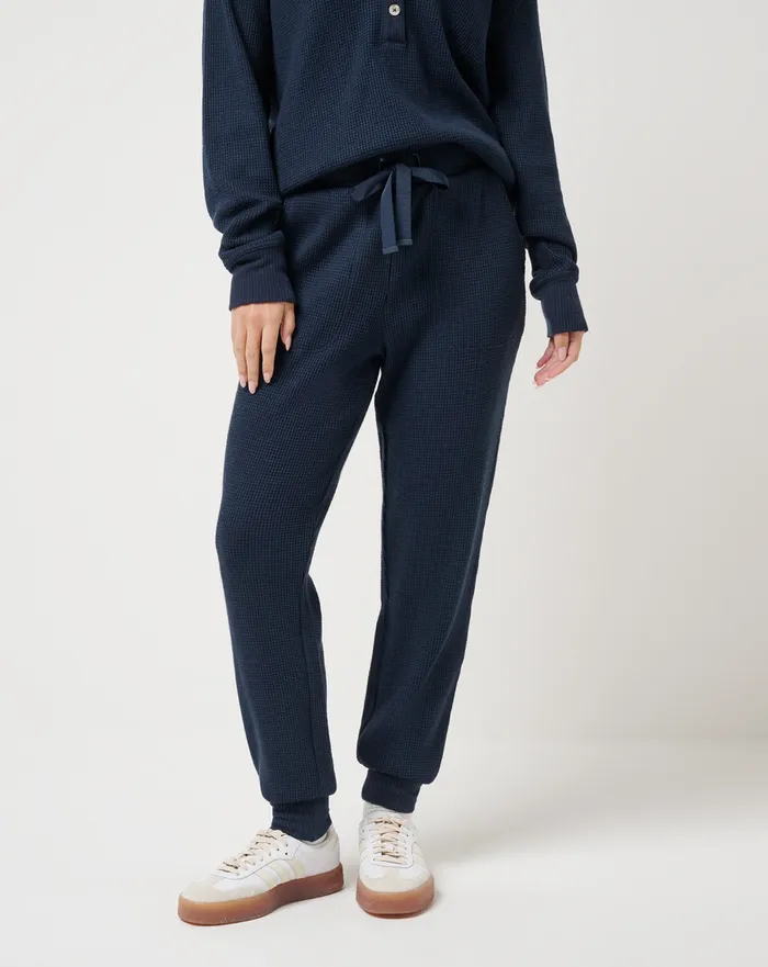 Women Pants TravisMathew LONG WEEKEND JOGGER Navy Blazer