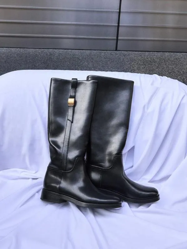 Women Yvette MetallicAccent KneeHigh Boots 8211 Black CHARLES and KEITH Boots