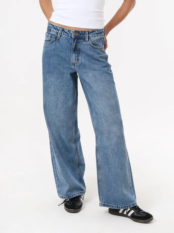 Womens Billie Low Baggie Jean Weathered Blue Thrills Denim
