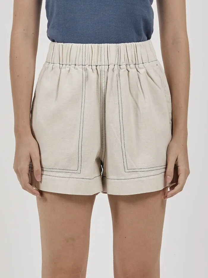 Womens Ease Utility Short Vintage Bone Botanical Blue Thrills Shorts